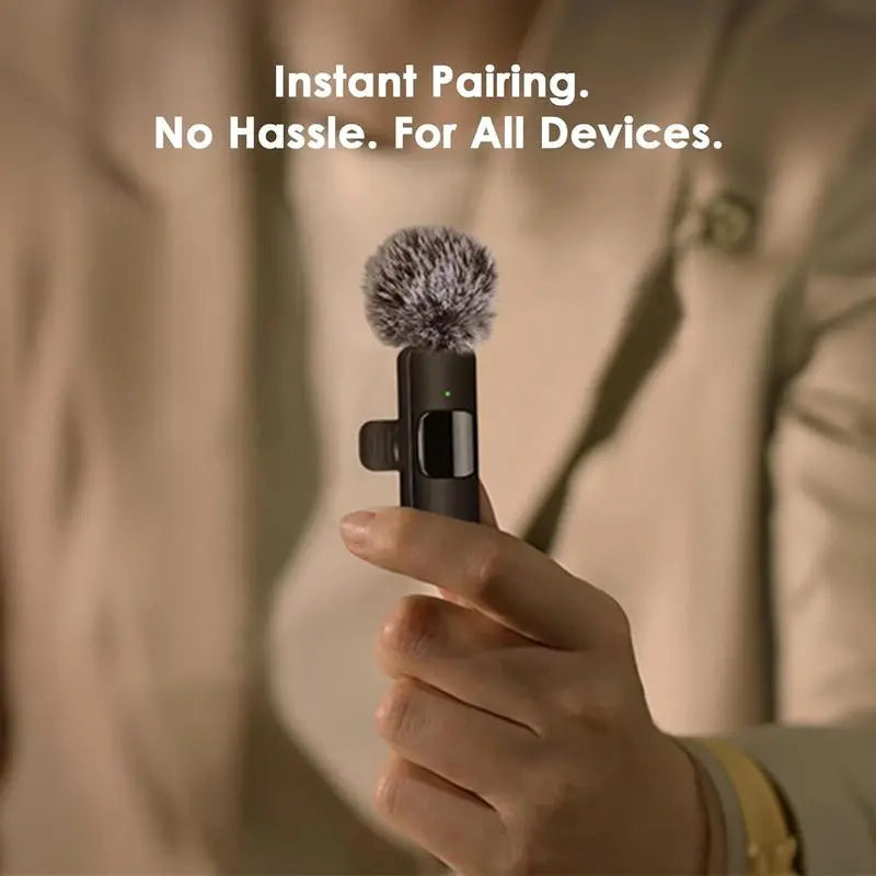 2.4G Wireless Clip-On Microphone with Lightning and USB-C Adapters for Professional Audio in Video Recording, YouTube, and Interviews